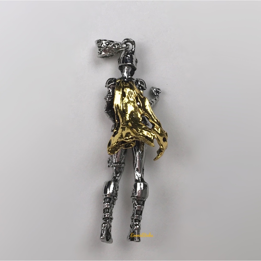 New Star Wars Female Mandalorian Caped Anime Style Character Pendant Necklace - Picture 9 of 11